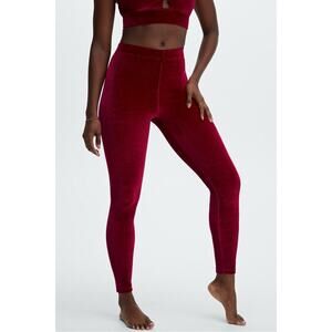 NWT 2X Short Emma Velour Legging In Cherry Burst